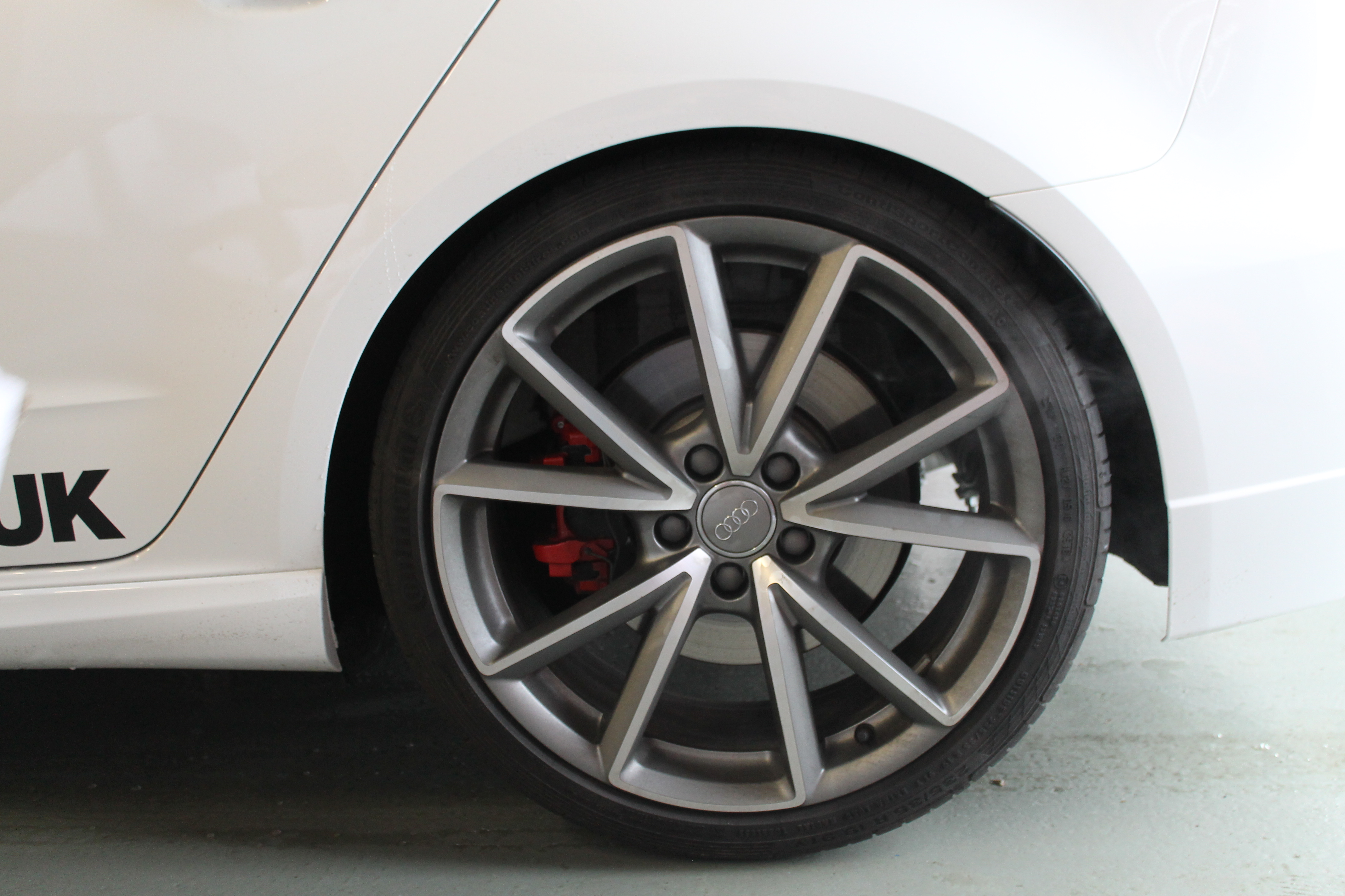 audi wheel alloy